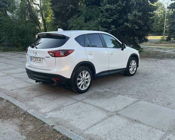 Белый Мазда СХ-5, объемом двигателя 2.49 л и пробегом 500 тыс. км за 14000 $, фото 2 на Automoto.ua