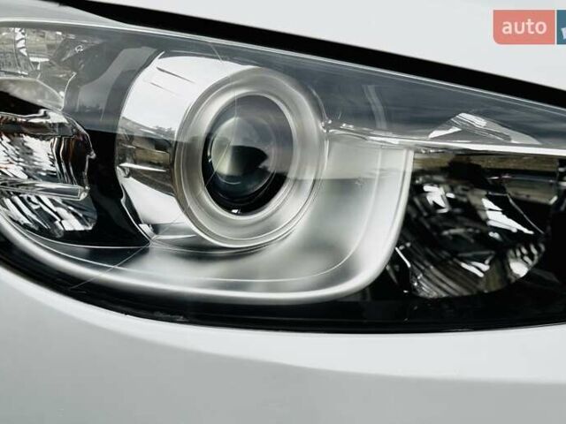 Білий Мазда СХ-5, об'ємом двигуна 2.2 л та пробігом 239 тис. км за 12299 $, фото 6 на Automoto.ua