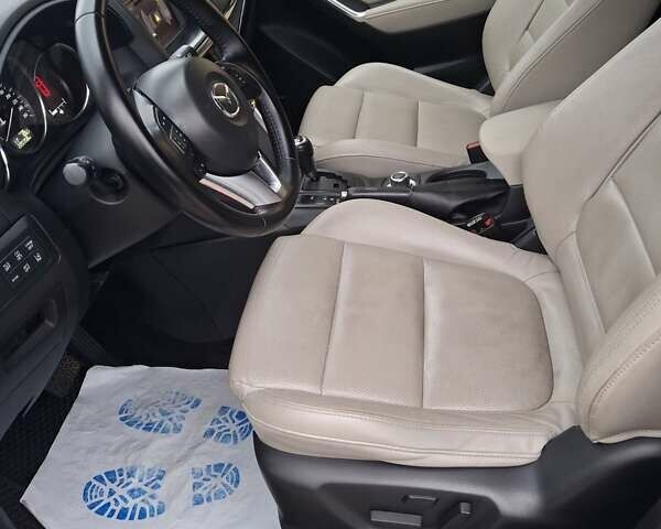 Белый Мазда СХ-5, объемом двигателя 2.2 л и пробегом 220 тыс. км за 13700 $, фото 18 на Automoto.ua