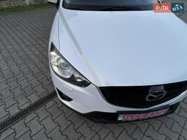 Белый Мазда СХ-5, объемом двигателя 2.2 л и пробегом 230 тыс. км за 11300 $, фото 20 на Automoto.ua