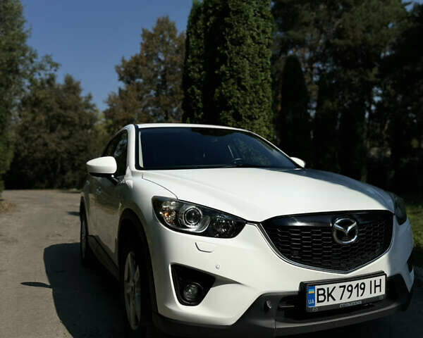 Білий Мазда СХ-5, об'ємом двигуна 2.2 л та пробігом 300 тис. км за 14300 $, фото 4 на Automoto.ua