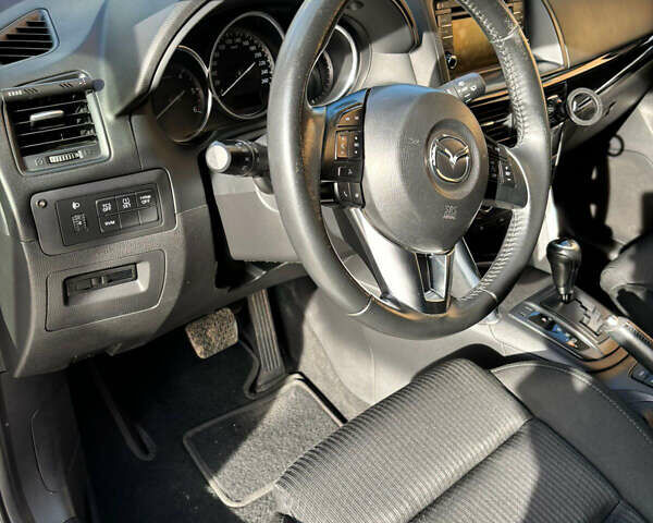 Мазда СХ-5 2013 в Одессе на Automoto.ua Белый Мазда СХ-5, объемом двигателя 2.19 л и пробегом 240 тыс. км за 13000 $, фото 5 на Automoto.ua