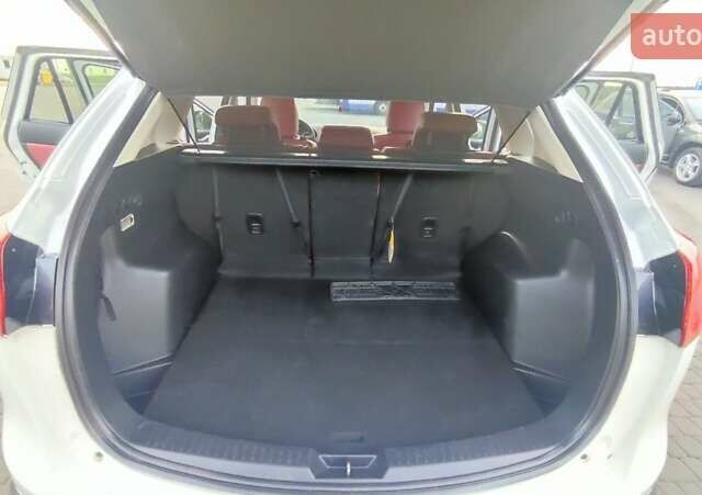 Белый Мазда СХ-5, объемом двигателя 2.2 л и пробегом 243 тыс. км за 12700 $, фото 5 на Automoto.ua