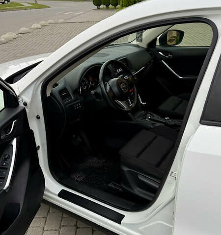 Белый Мазда СХ-5, объемом двигателя 2.2 л и пробегом 180 тыс. км за 13700 $, фото 11 на Automoto.ua