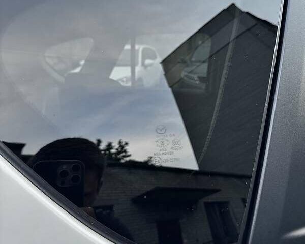 Білий Мазда СХ-5, об'ємом двигуна 2.19 л та пробігом 239 тис. км за 13490 $, фото 39 на Automoto.ua