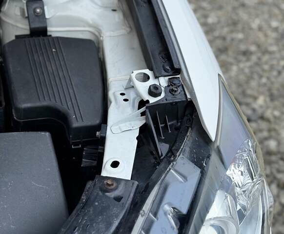 Білий Мазда СХ-5, об'ємом двигуна 2.2 л та пробігом 239 тис. км за 12299 $, фото 56 на Automoto.ua