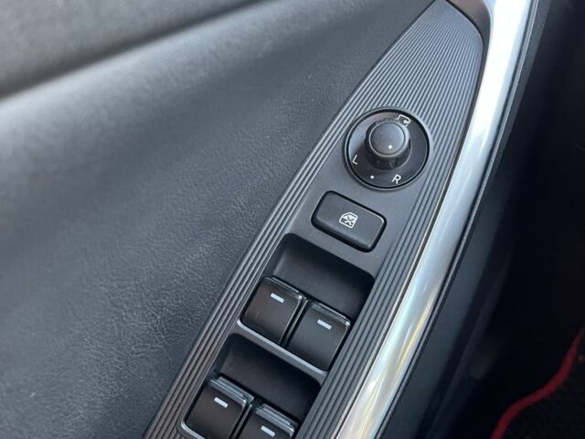 Белый Мазда СХ-5, объемом двигателя 2.2 л и пробегом 171 тыс. км за 15400 $, фото 18 на Automoto.ua