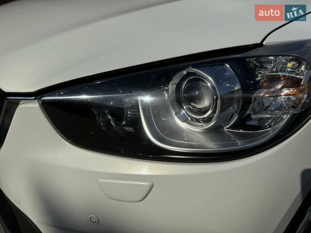 Белый Мазда СХ-5, объемом двигателя 2 л и пробегом 80 тыс. км за 15000 $, фото 1 на Automoto.ua