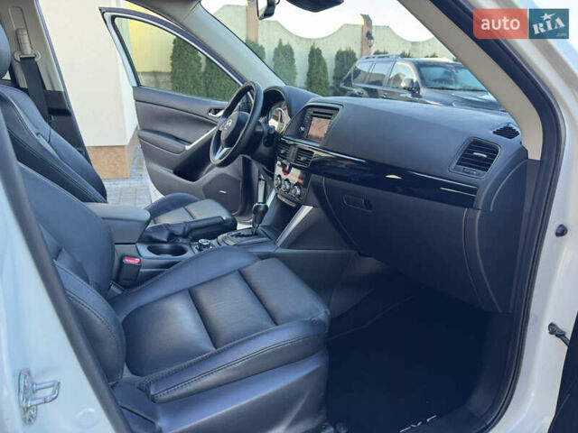 Білий Мазда СХ-5, об'ємом двигуна 2.2 л та пробігом 175 тис. км за 13900 $, фото 49 на Automoto.ua