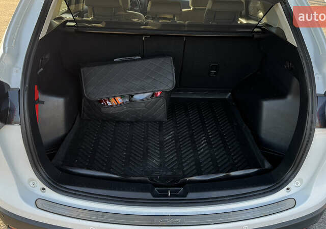 Белый Мазда СХ-5, объемом двигателя 2.2 л и пробегом 231 тыс. км за 13450 $, фото 30 на Automoto.ua