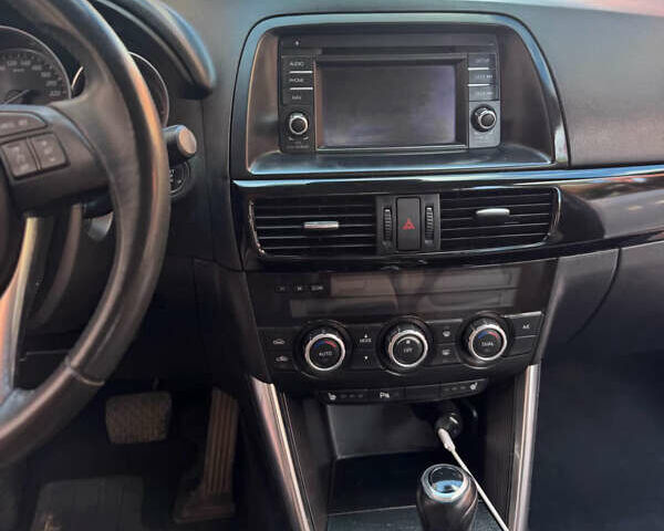 Белый Мазда СХ-5, объемом двигателя 2.2 л и пробегом 228 тыс. км за 13900 $, фото 4 на Automoto.ua