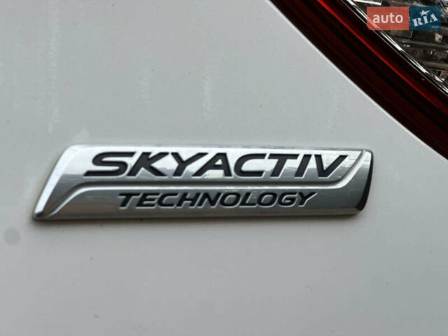 Белый Мазда СХ-5, объемом двигателя 2.19 л и пробегом 156 тыс. км за 14500 $, фото 26 на Automoto.ua