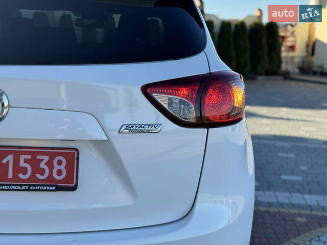 Білий Мазда СХ-5, об'ємом двигуна 2.2 л та пробігом 175 тис. км за 13900 $, фото 37 на Automoto.ua