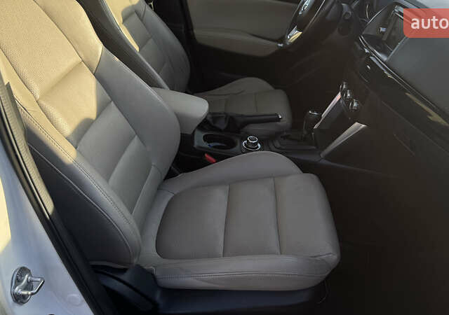 Белый Мазда СХ-5, объемом двигателя 2.2 л и пробегом 231 тыс. км за 13450 $, фото 23 на Automoto.ua