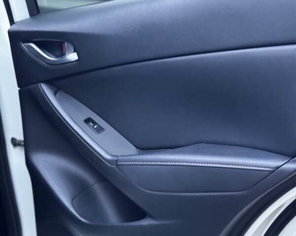 Білий Мазда СХ-5, об'ємом двигуна 2.2 л та пробігом 239 тис. км за 12299 $, фото 94 на Automoto.ua