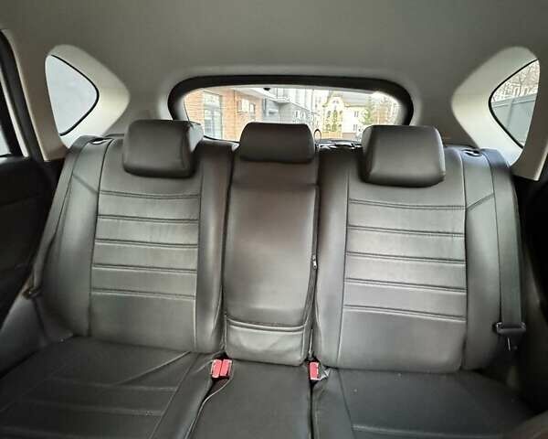 Белый Мазда СХ-5, объемом двигателя 2.2 л и пробегом 190 тыс. км за 15500 $, фото 14 на Automoto.ua