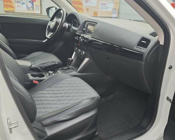 Білий Мазда СХ-5, об'ємом двигуна 2.49 л та пробігом 250 тис. км за 12925 $, фото 14 на Automoto.ua