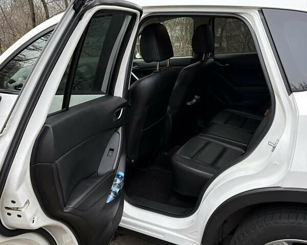 Белый Мазда СХ-5, объемом двигателя 2.2 л и пробегом 131 тыс. км за 16500 $, фото 30 на Automoto.ua