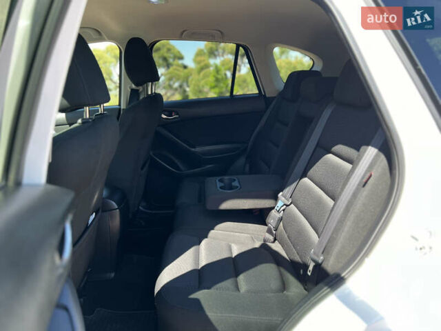 Белый Мазда СХ-5, объемом двигателя 2.19 л и пробегом 175 тыс. км за 13500 $, фото 36 на Automoto.ua