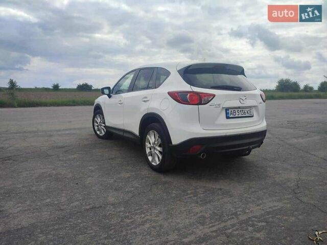 Мазда СХ-5 2013 в Бару на Automoto.ua Белый Мазда СХ-5, объемом двигателя 2.2 л и пробегом 175 тыс. км за 14000 $, фото 4 на Automoto.ua