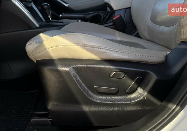 Белый Мазда СХ-5, объемом двигателя 2.2 л и пробегом 231 тыс. км за 13450 $, фото 33 на Automoto.ua