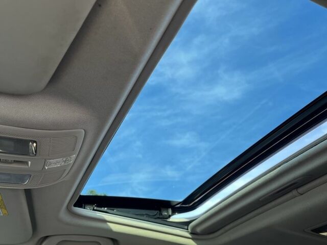 Белый Мазда СХ-5, объемом двигателя 2.2 л и пробегом 171 тыс. км за 15400 $, фото 11 на Automoto.ua