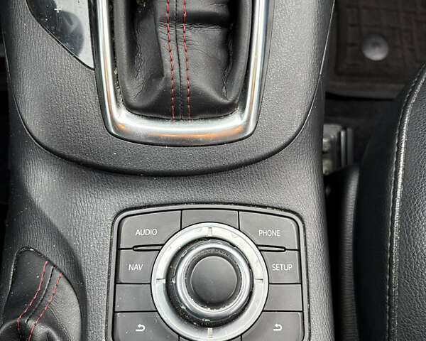 Белый Мазда СХ-5, объемом двигателя 2.2 л и пробегом 131 тыс. км за 16500 $, фото 13 на Automoto.ua