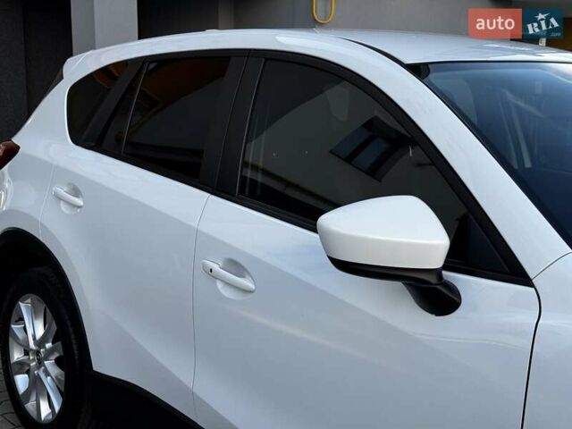 Белый Мазда СХ-5, объемом двигателя 2.2 л и пробегом 237 тыс. км за 12950 $, фото 24 на Automoto.ua