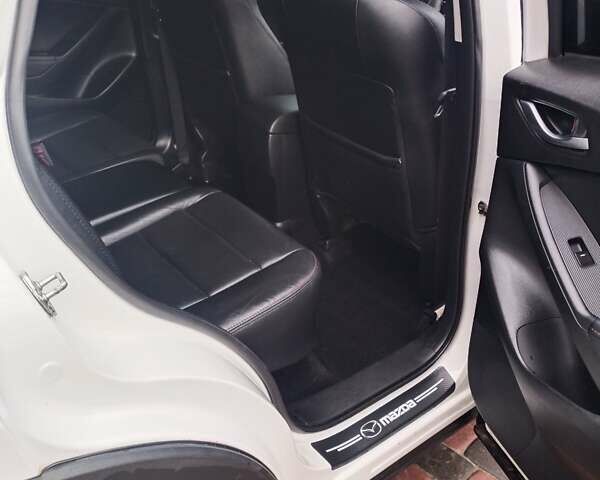 Білий Мазда СХ-5, об'ємом двигуна 2.2 л та пробігом 236 тис. км за 13800 $, фото 5 на Automoto.ua
