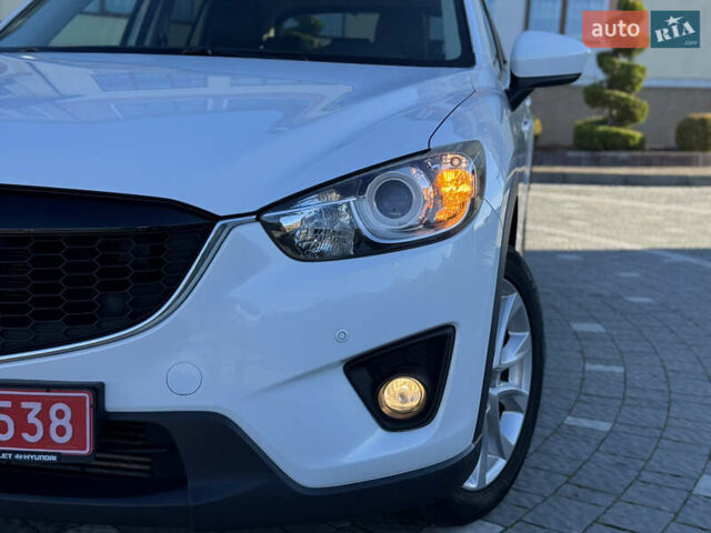 Білий Мазда СХ-5, об'ємом двигуна 2.2 л та пробігом 175 тис. км за 13900 $, фото 26 на Automoto.ua