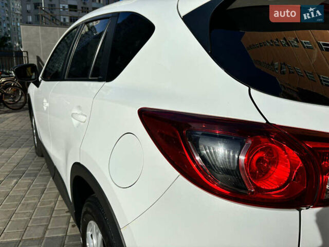 Мазда СХ-5 2013 в Одессе на Automoto.ua Белый Мазда СХ-5, объемом двигателя 2.19 л и пробегом 240 тыс. км за 13000 $, фото 10 на Automoto.ua