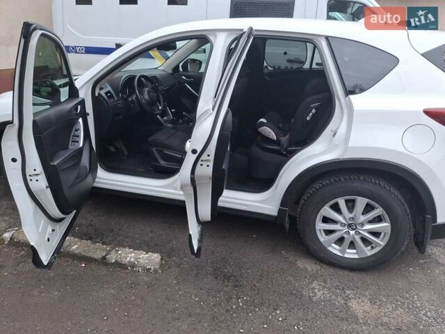 Белый Мазда СХ-5, объемом двигателя 2.19 л и пробегом 242 тыс. км за 13300 $, фото 12 на Automoto.ua