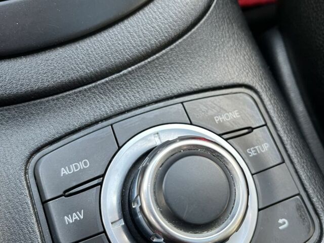 Белый Мазда СХ-5, объемом двигателя 2.2 л и пробегом 171 тыс. км за 15400 $, фото 15 на Automoto.ua