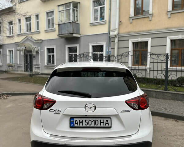 Белый Мазда СХ-5, объемом двигателя 2.19 л и пробегом 189 тыс. км за 14000 $, фото 5 на Automoto.ua