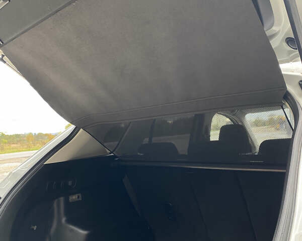 Білий Мазда СХ-5, об'ємом двигуна 2.2 л та пробігом 230 тис. км за 11700 $, фото 47 на Automoto.ua