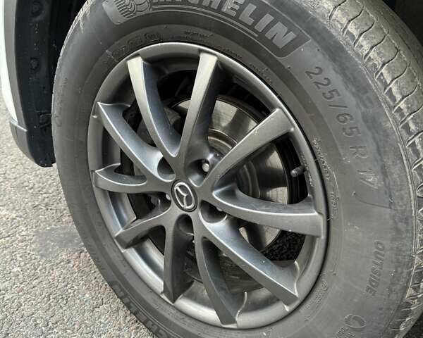 Білий Мазда СХ-5, об'ємом двигуна 2 л та пробігом 210 тис. км за 12500 $, фото 13 на Automoto.ua