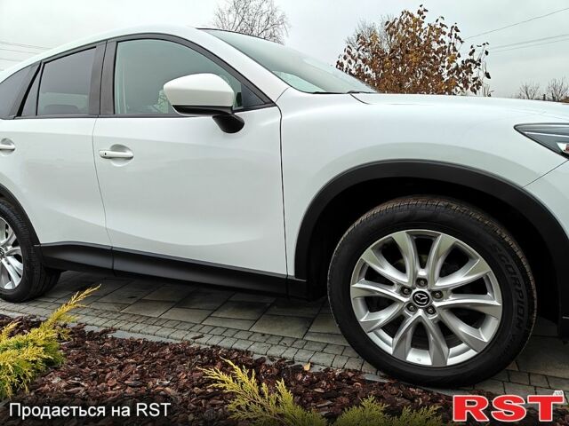 Белый Мазда СХ-5, объемом двигателя 2.2 л и пробегом 192 тыс. км за 13900 $, фото 3 на Automoto.ua