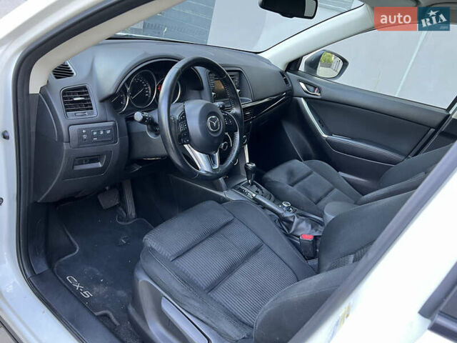 Білий Мазда СХ-5, об'ємом двигуна 2.2 л та пробігом 271 тис. км за 10900 $, фото 8 на Automoto.ua