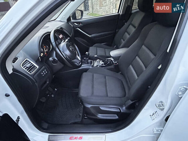 Белый Мазда СХ-5, объемом двигателя 2.2 л и пробегом 230 тыс. км за 11300 $, фото 56 на Automoto.ua
