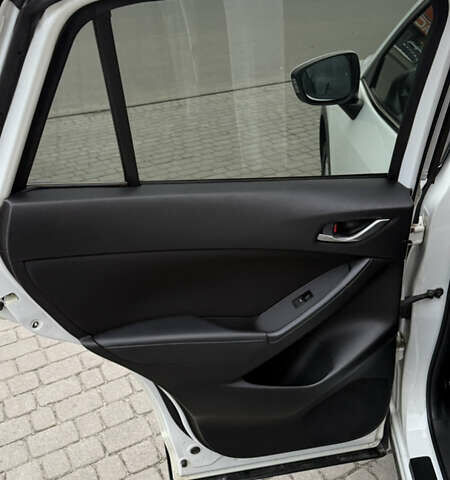 Белый Мазда СХ-5, объемом двигателя 2.2 л и пробегом 180 тыс. км за 13700 $, фото 27 на Automoto.ua