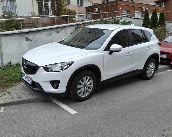 Белый Мазда СХ-5, объемом двигателя 2.19 л и пробегом 242 тыс. км за 13300 $, фото 3 на Automoto.ua