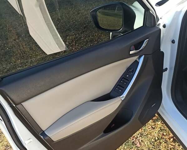Белый Мазда СХ-5, объемом двигателя 2.19 л и пробегом 187 тыс. км за 14499 $, фото 1 на Automoto.ua