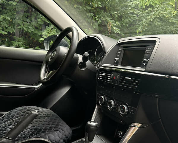 Белый Мазда СХ-5, объемом двигателя 2.5 л и пробегом 145 тыс. км за 17500 $, фото 21 на Automoto.ua