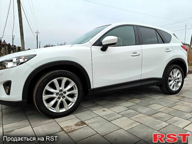 Белый Мазда СХ-5, объемом двигателя 2.2 л и пробегом 192 тыс. км за 13900 $, фото 4 на Automoto.ua