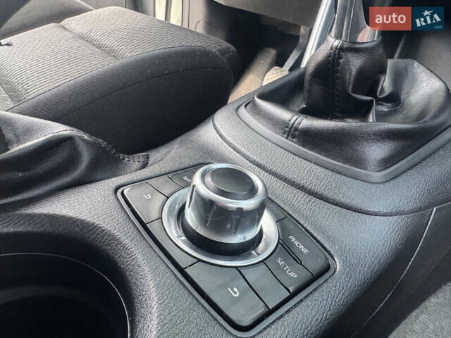 Белый Мазда СХ-5, объемом двигателя 2.19 л и пробегом 221 тыс. км за 12200 $, фото 36 на Automoto.ua