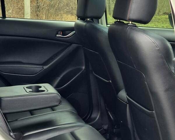 Білий Мазда СХ-5, об'ємом двигуна 2.49 л та пробігом 154 тис. км за 14300 $, фото 13 на Automoto.ua
