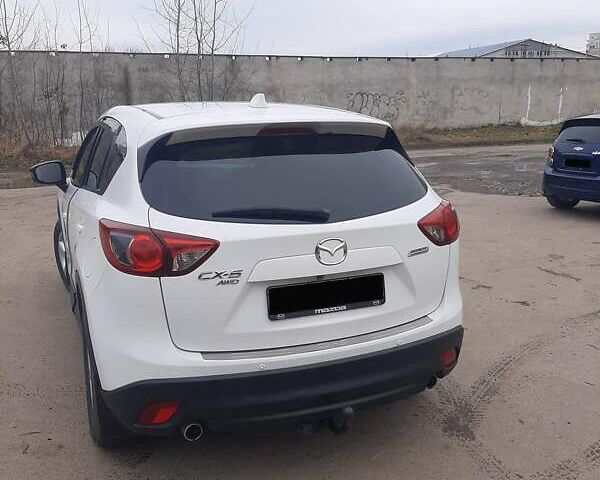 Белый Мазда СХ-5, объемом двигателя 2.19 л и пробегом 258 тыс. км за 12200 $, фото 4 на Automoto.ua