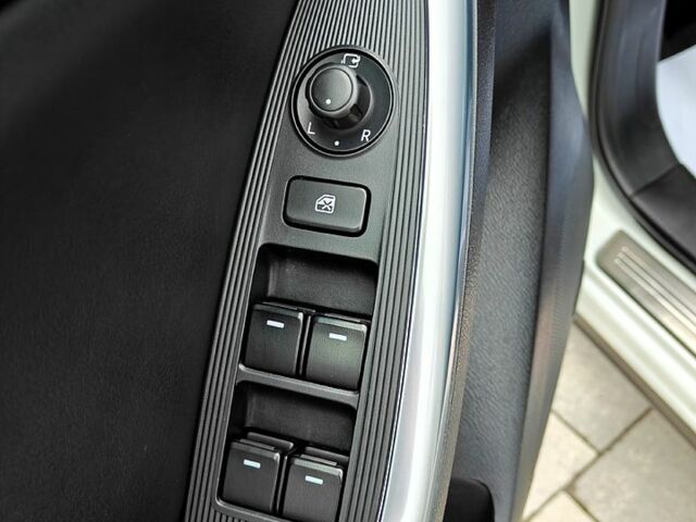 Белый Мазда СХ-5, объемом двигателя 2.2 л и пробегом 192 тыс. км за 13900 $, фото 9 на Automoto.ua