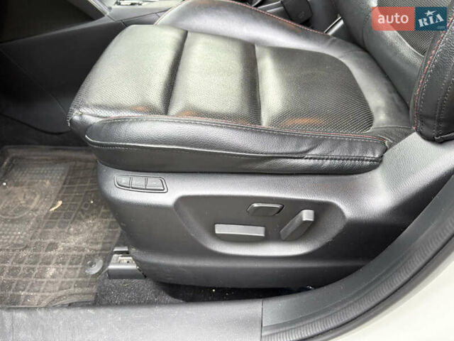 Белый Мазда СХ-5, объемом двигателя 2.2 л и пробегом 131 тыс. км за 16500 $, фото 11 на Automoto.ua