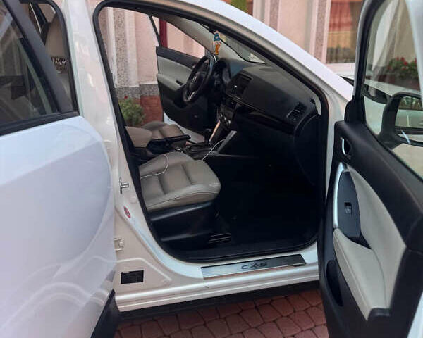 Белый Мазда СХ-5, объемом двигателя 2.2 л и пробегом 228 тыс. км за 13900 $, фото 1 на Automoto.ua